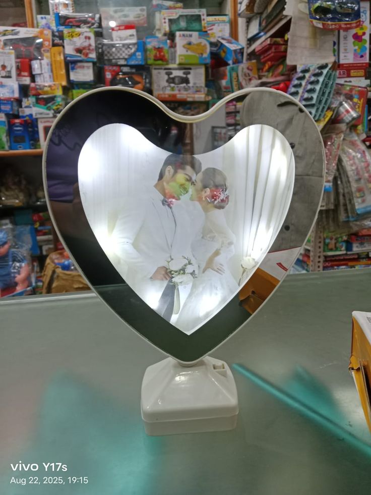 Magic Mirror. Heart shape
